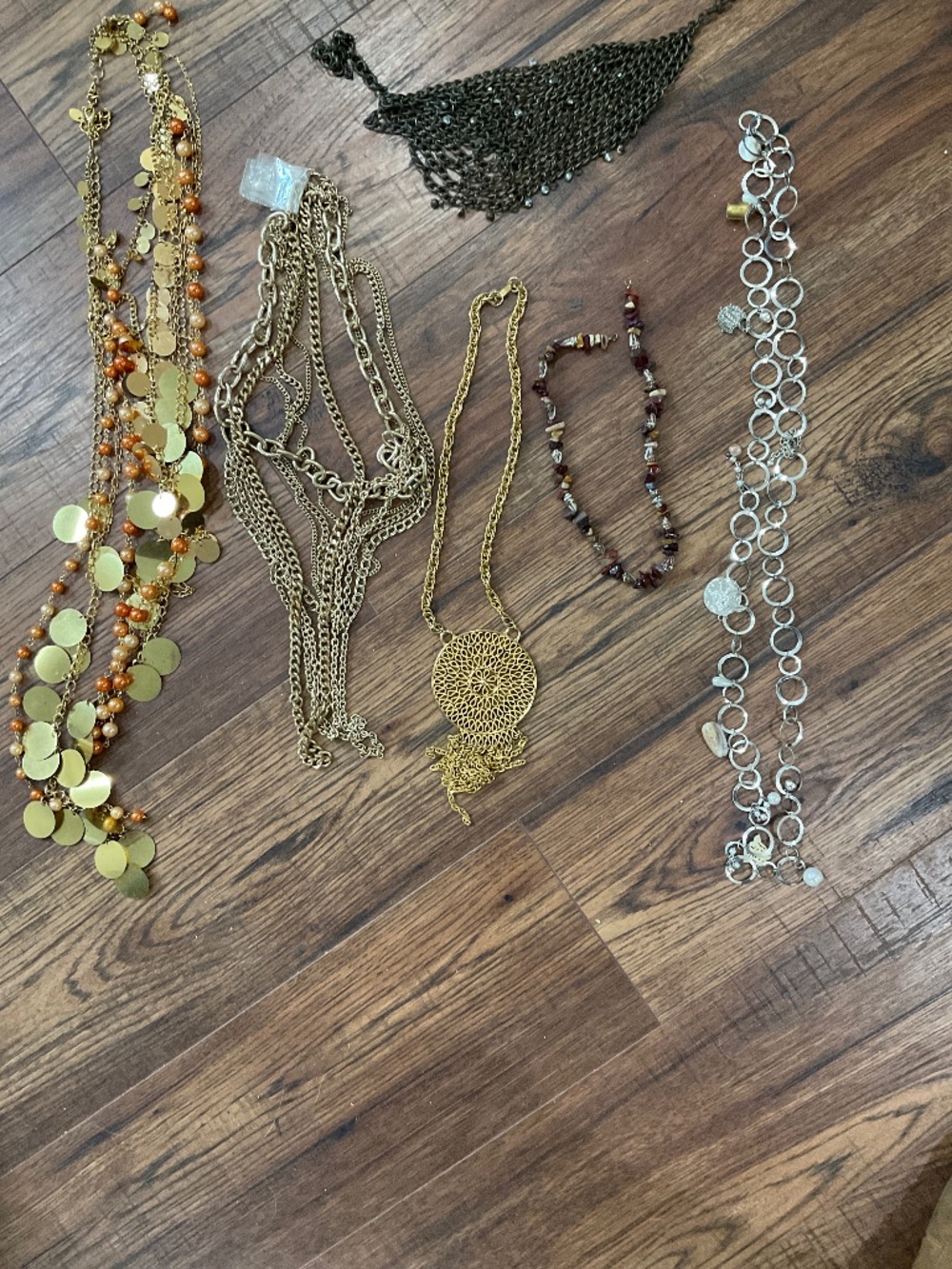Lot of chain necklaces
